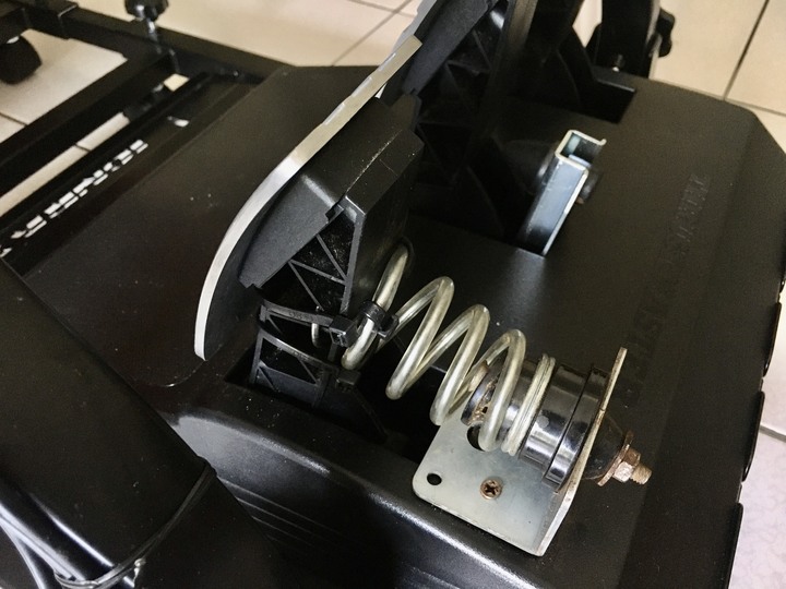 T300RS油門阻尼改善