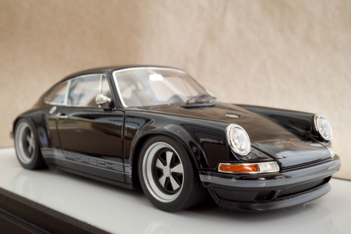 Singer 911 by Make Up