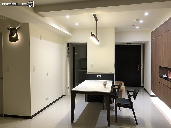 [開箱]現代北歐混搭舒適宅-好好的享受對面建案還沒蓋起來前的無限棟距吧