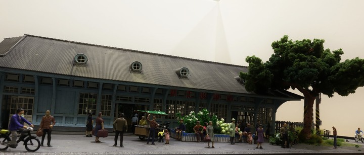 五年九班臺式的鐵道模型場景