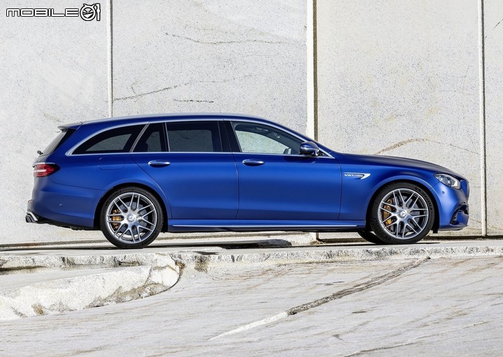 【海外情報】Mercedes-AMG E63 4Matic+ 小改款車型正式亮相，熱血與科技氛圍再提升！