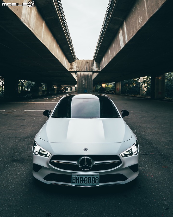 【開箱】20/20 CLA 200 Shooting Brake X118 白色