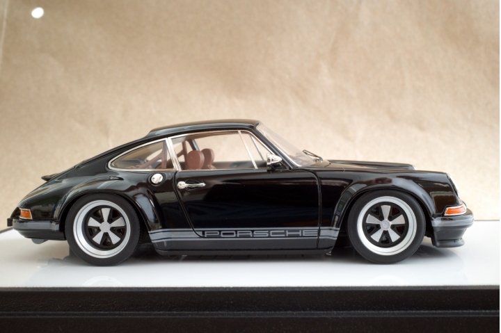 Singer 911 by Make Up