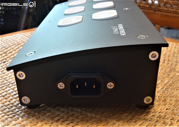 [開箱]買奢侈品也要精打細算---Furutech高級電源排插f-TP615尋寶記