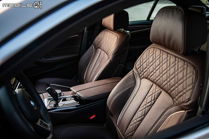 【國內新訊】BMW為「5 Series白金旗艦版」新增五大禮遇及一年乙式全險!