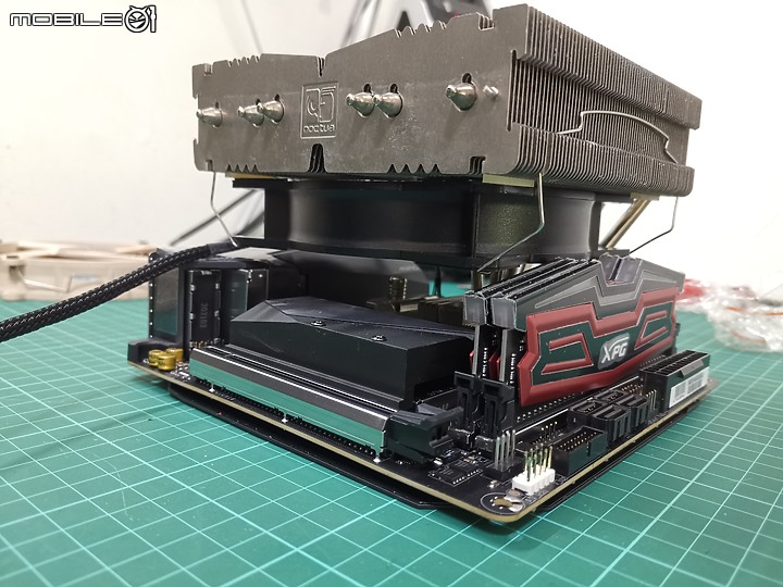點我看大圖 技嘉 B550I AORUS PRO AX 小開箱