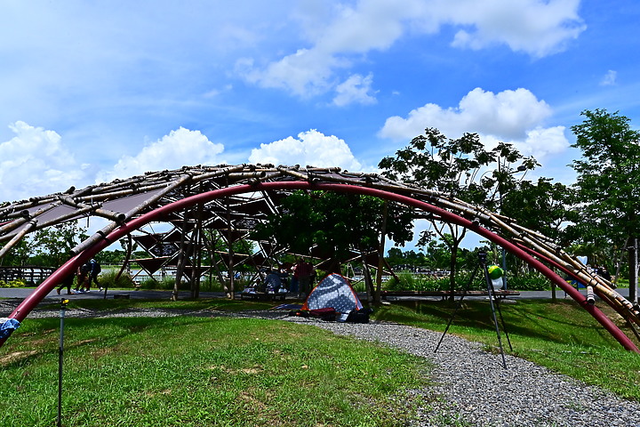 點我看大圖 Nikon D6嘉義故宮南院2020年夏至日環食全記錄,星軌拍攝造成全台最像金戒指的日環食。