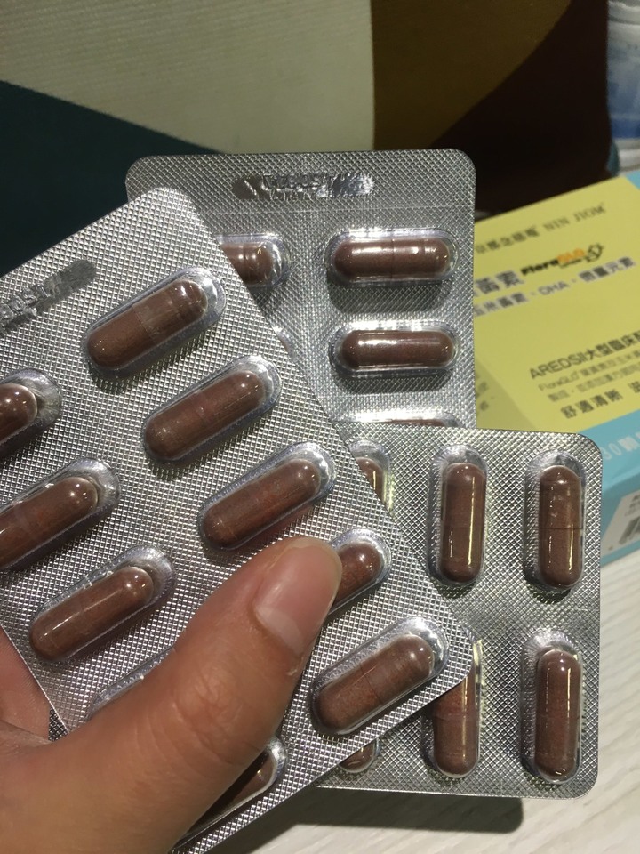 來自木訥老公的愛，一定要開箱閃一下
