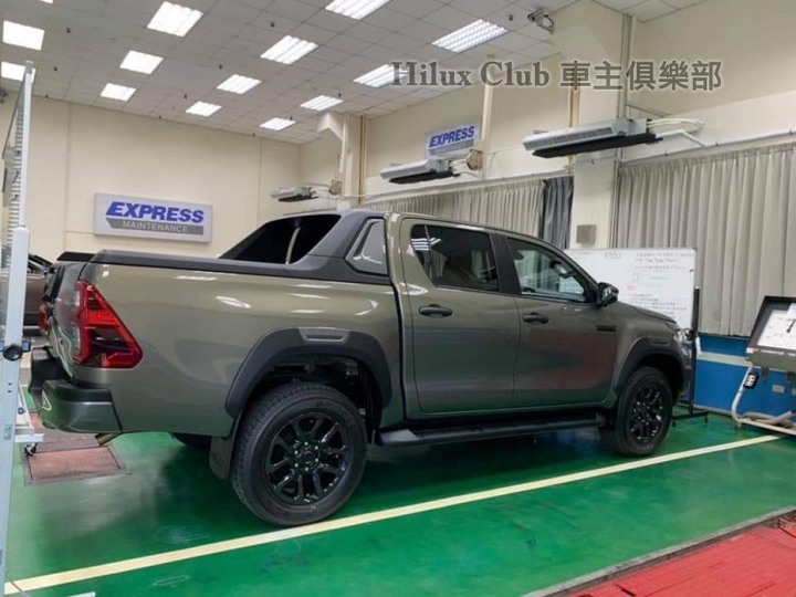 Hilux小改款台灣實拍
