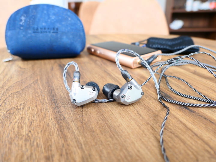 [開箱評測]CAMPFIRE AUDIO ARA 天壇座 入耳式耳機～匠心獨具 純手工打造 鈦金屬耳機～