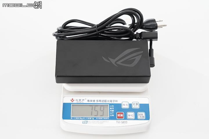ROG Zephyrus Duo 15 GX550 測試 超頻效能的雙螢幕電競筆電！