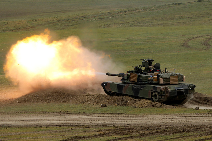 陸軍擬升級300輛現役戰車,,挑選部分M60A3與CM-11戰車延壽