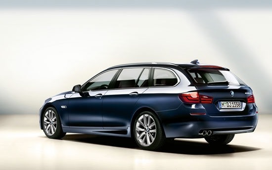 請問一下車友們 雙B E250T Estate跟 528I touring 如何去抉擇