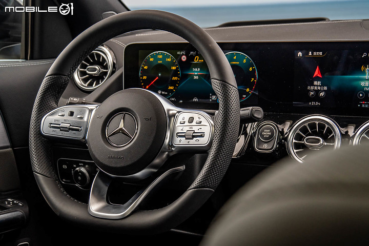 Mercedes-Benz GLA 200 試駕:鮮明休旅風格 好開至上