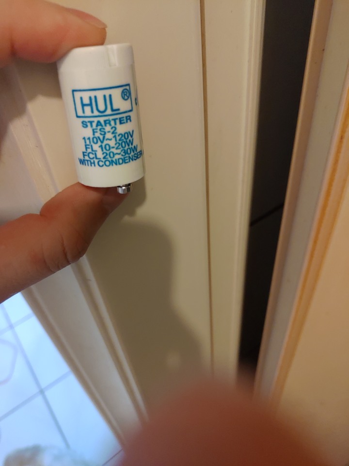 請問一個換燈的問題，有關於廁所BB27燈用轉接頭裝E27的燈