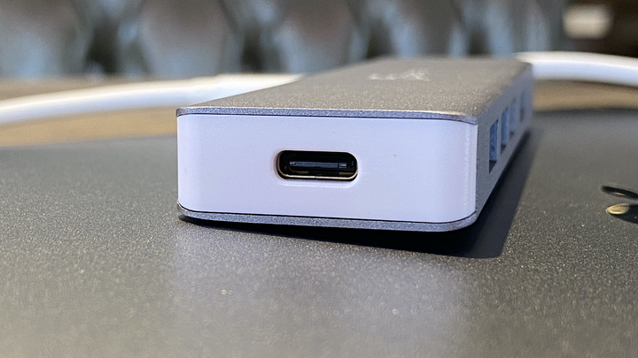 終於有 10Gbps 的 USB-C hub！開箱手上第一支 j5create JCD375 USB3.2 Gen2