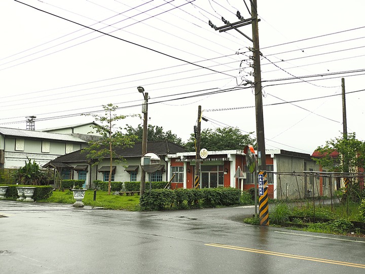 花蓮 富源車站|拔仔庄常民文化館、大農大富平地森林園區、光復車站、翁游韭菜臭豆腐、廖快菸樓|大榮國小教師宿舍|林田警察官吏派出所及舊林田派出所、森山舍咖啡、新城(太魯閣)車站、崇德車站—梅雨季中的花蓮旅行,第四部
