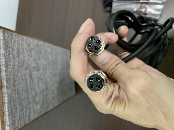 全新上市的開箱Klipsch The Fives