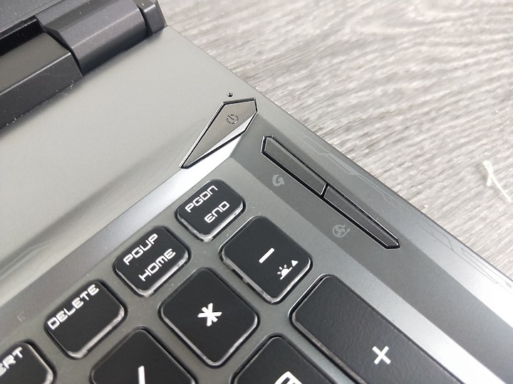 「小亞開箱」MSI GP75 Leopard 10SEK  淬鍊進化！第十代處理器極致效能完整釋放
