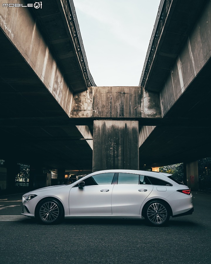 【開箱】20/20 CLA 200 Shooting Brake X118 白色