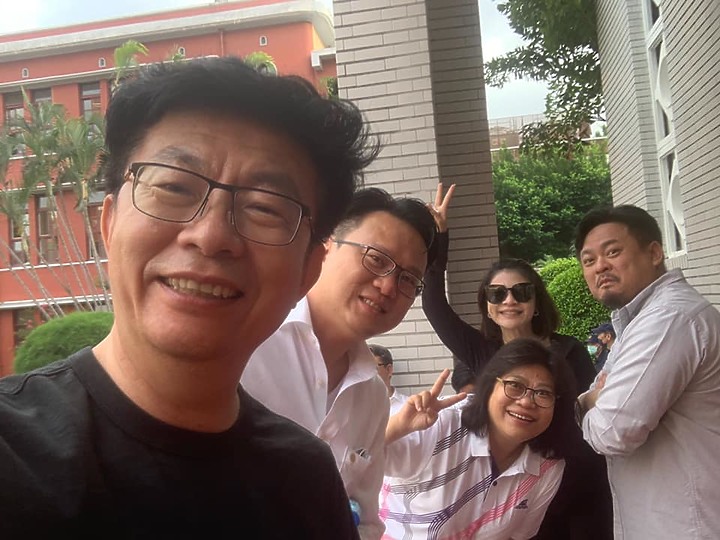 綠委24小時排班夜宿立院 清晨吃到蔡英文送的早餐直呼感動