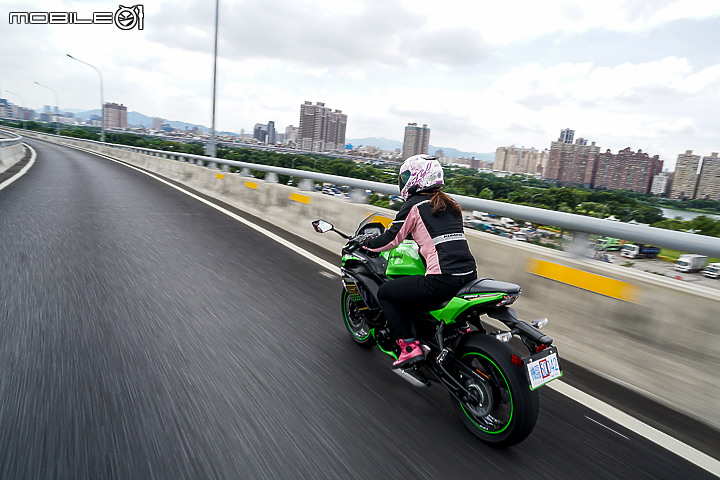 Kawasaki Ninja 650 改款試駕 外型提升配備更超值