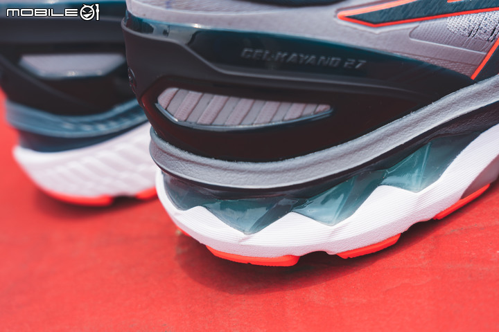ASICS GEL - KAYANO 27 實跑分享 跑鞋之王的極致支撐性!