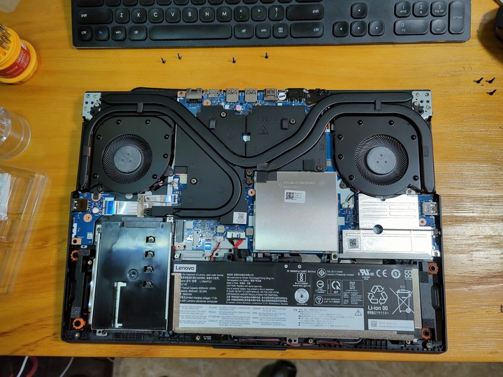 點我看大圖 Lenovo 拯救者R7000 2020開箱