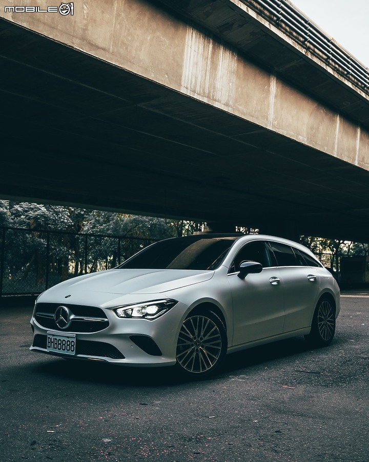 【開箱】20/20 CLA 200 Shooting Brake X118 白色