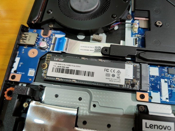 點我看大圖 Lenovo 拯救者R7000 2020開箱
