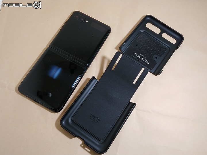 SAMSUNG Z FLIP手機保護殼分享 | 一些心得雜談及實拍
