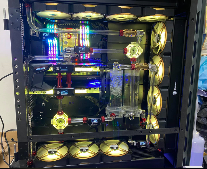 不能告訴另外一半價格的水冷電腦主機組裝
