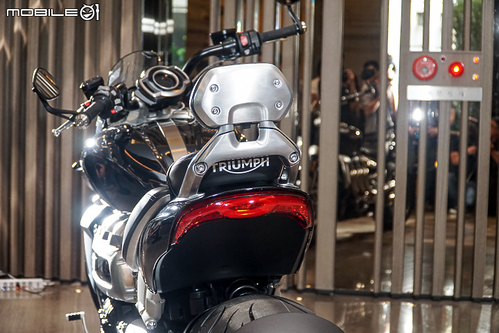 【採訪】傳奇火箭升空！性能巡航 Triumph ROCKET III GT 火箭三號正式飛抵台灣！