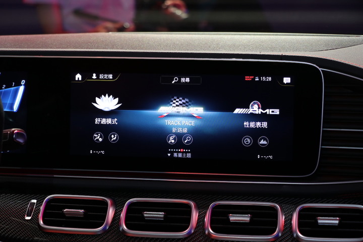 單一車型售價 449 萬，Mercedes-AMG「53」家族 SUV 新成員 GLE 53 4MATIC+