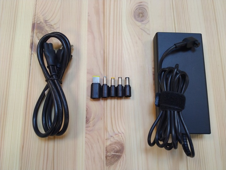 [開箱] Innergie 180G猶豫好久終於是買了(內有原廠 v.s 台達充電器)