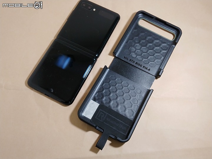 SAMSUNG Z FLIP手機保護殼分享 | 一些心得雜談及實拍