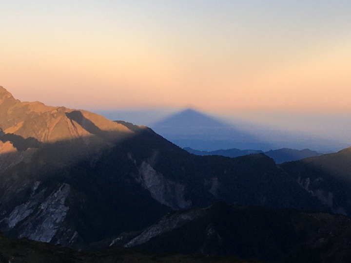 今夏五月天，難忘嘉明湖