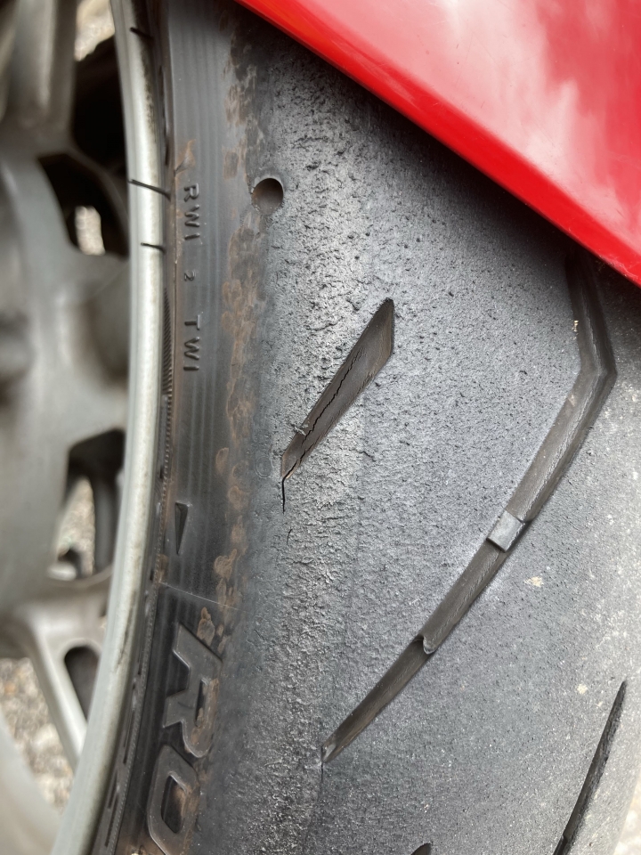 請教rosso corsa II龜裂問題