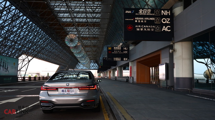 應該是近幾年老闆們買車的最佳選擇!BMW 730i Edition M試駕