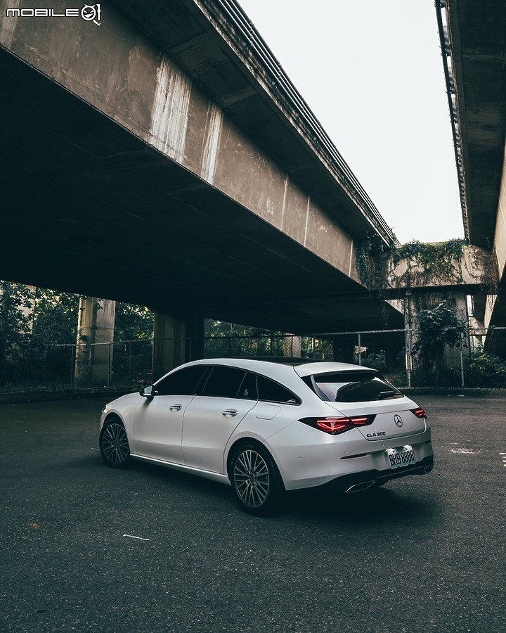 【開箱】20/20 CLA 200 Shooting Brake X118 白色