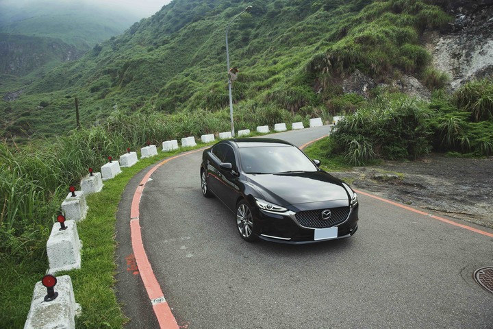 Mazda6 Sedan入手一年心得，分享拍車照