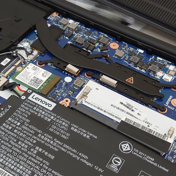 [心得] ThinkPad E15 短暫心得