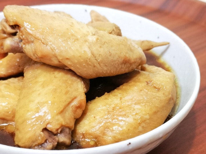 【零失敗】薑汁蛋豆腐、炙燒青椒豬、冰鎮辣雞翅、暗黑牛排，用四款金蘭特色醬油做創意料理~~