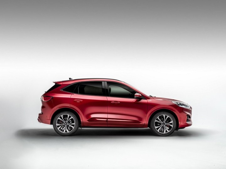 全新Ford Kuga預售價開100-120萬 真的很貴嗎?