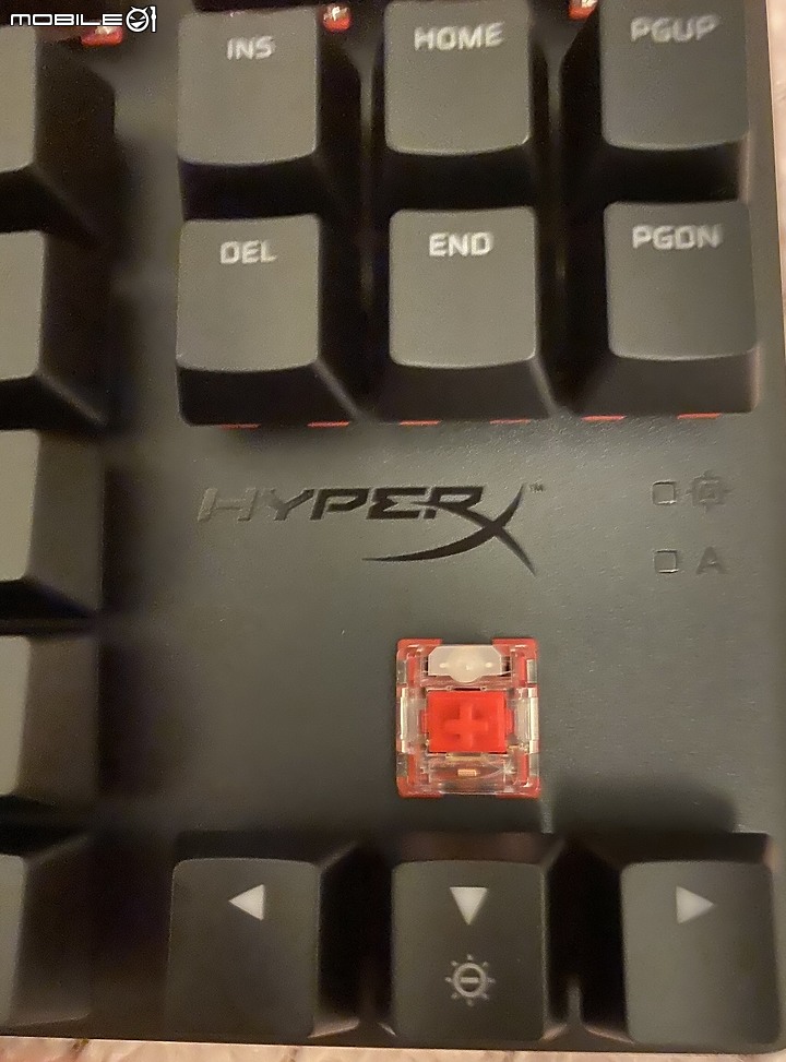 簡單開箱 TKL 短版 Hyper X Alloy Origins Core  紅軸