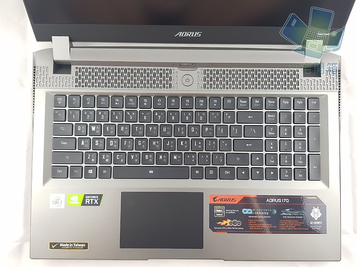 【小宅開箱】【評測】技嘉 GIGABYTE AORUS 17G XB 又是一台可怕的怪獸