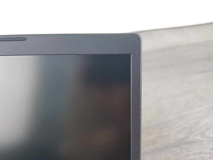 「小亞開箱」ASUS X409JP 入門簡單，不失效能