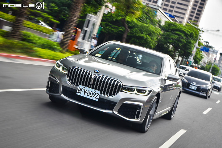 BMW 730i Edition M 試駕 毫無懸念的自駕表率！