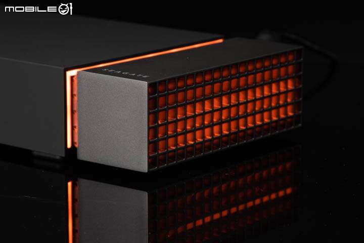 Seagate FireCuda Gaming Dock 外接硬碟+擴充塢實測 | 同時擴充容量與周邊連接的夢想配件