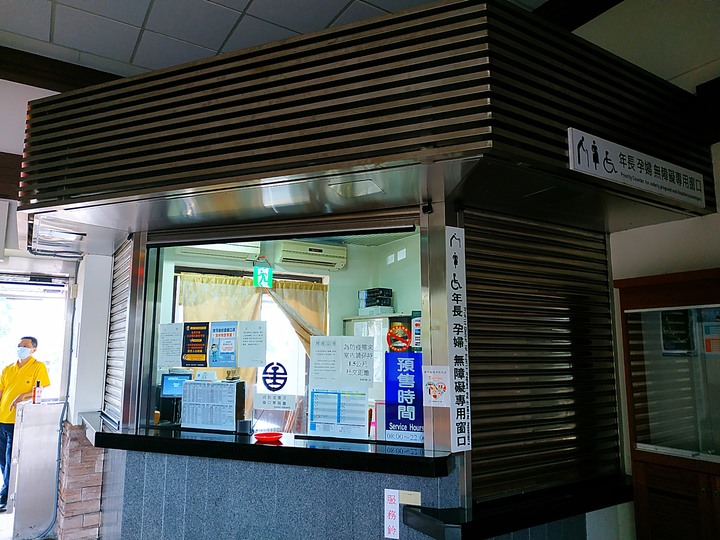 花蓮 富源車站|拔仔庄常民文化館、大農大富平地森林園區、光復車站、翁游韭菜臭豆腐、廖快菸樓|大榮國小教師宿舍|林田警察官吏派出所及舊林田派出所、森山舍咖啡、新城(太魯閣)車站、崇德車站—梅雨季中的花蓮旅行,第四部